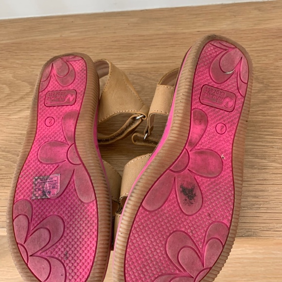 Sandals - Picture 3 of 3